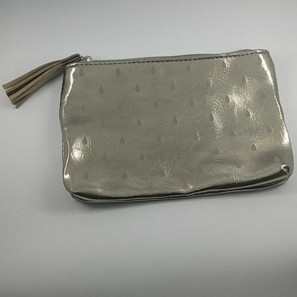 Makeup bag